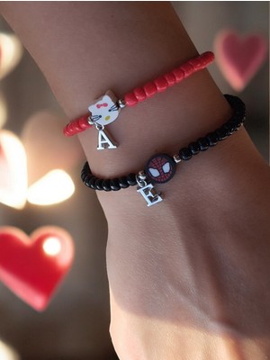 Amabel Jewelerys Sevgililer Günü Özel, Spiderman ve Hello Kitty Charm Harfli Bileklik