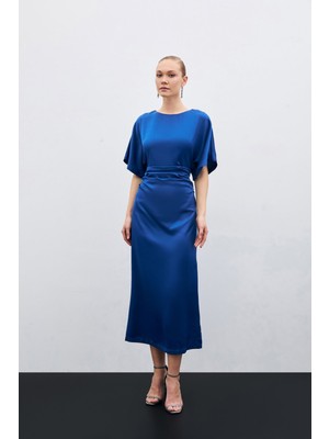 Büzgü Detaylı Krep Saten Elbise - Lacivert