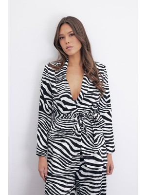 Kuşaklı Zebra Ceket - Siyah
