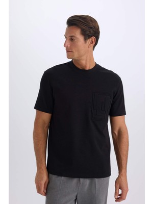 DeFacto Regular Fit Bisiklet Yaka Kısa Kollu Ağır Kumaş Siyah Tişört D8931AX25SP