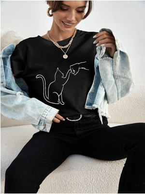 Mercoledi Cat Baskılı Kadın Oversize Salas T-Shirt Boyfriend