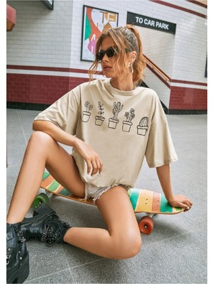 Kadın Kaktüs Baskılı Oversize T-Shirt