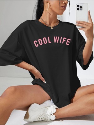 Coll Wife Baskılı Siyah Oversize Salaş T-Shirt Boyfirend