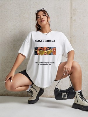 Beyaz Oversize T-Shirt Sagıttarıus Baskılı