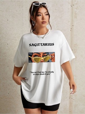 Beyaz Oversize T-Shirt Sagıttarıus Baskılı