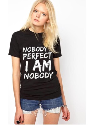 Nobody Baskılı Dar Kesim Kadın Siyah T-Shirt