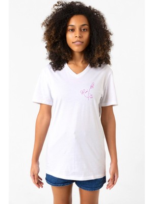 Blackpink Rose Signature Beyaz Kadın V Yaka Tshirt