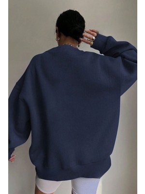 Trendseninle Kadın Navy Blue M Logo Baskılı Oversize Bisiklet Yaka Sweatshirt