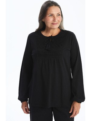 Lcw Grace Bağlamalı Yaka Nakışlı Kadın Bluz