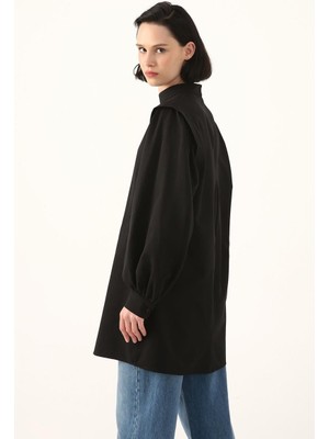 Siyah-Omuz Pile Detaylı Balon Kol Tunik