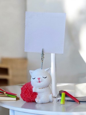 Perazayn Kırmızı Yumak Tutan Oturan Kawaii Kedi Temalı Not Tutacağı Fotoğraf Tutacak Tutucu Ofis Hediyelik