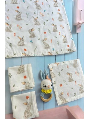 Lasilla Pazen Bebek Battaniyesi, 3 Adet Ağız Mendili, Diş Kaşıma Çıngırak, 5 'li Bebek Hediyelik Seti