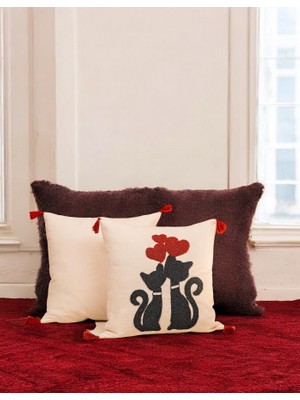 Felluci Textile Punch Nakışlı Kırlent Kedi 43 x 43 2ADET