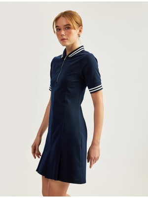 Koton Slim Fit Kısa Kollu Yarım Fermuar Detaylı Mini Polo Yaka Elbise