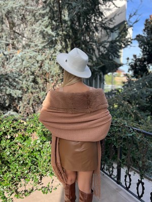 Ella Stylee Kadife Dokulu Kürk Yaka Detaylı Panço