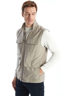 LC Waikiki Lcwaıkıkı Classic Dik Yaka Erkek Avcı Yeleği Bej Renkli Standart Kalıp Mikrofiber Kumaş