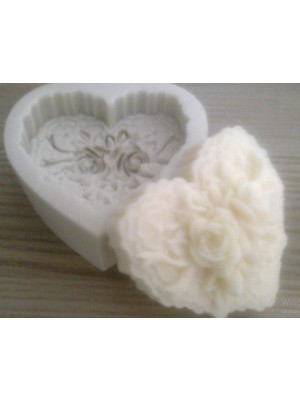 Ipek Hobi Kalp Içinde Çiçek Silikon Sabun Kalıbı