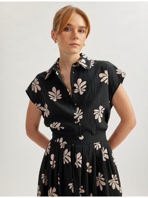 Koton Rahat Kalıp Floral Desenli Kolsuz Viskon Gömlek