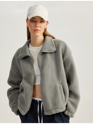 Koton Fermuarlı Dik Yaka Cep Detaylı Peluş Sweatshirt