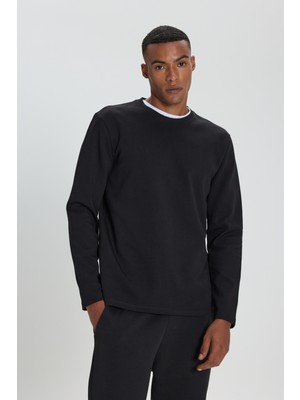 Slim Fit Dar Kesim Bisiklet Yaka Uzun Kollu Esnek Tişört