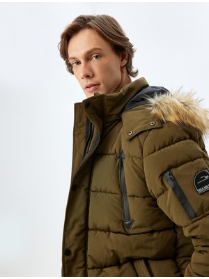 Koton Şişme Mont Suni Kürklü Kapşonlu Etiket Detaylı Slim Fit Fermuarlı