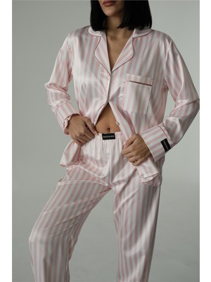 Strisce Rosa Chiaro Bianco Saten Uzun Pijama Takımı (Geniş Beden Aralığı)