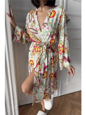 Coccolarsi Motivi Etnici Beyaz Viskon Kimono / Sabahlık