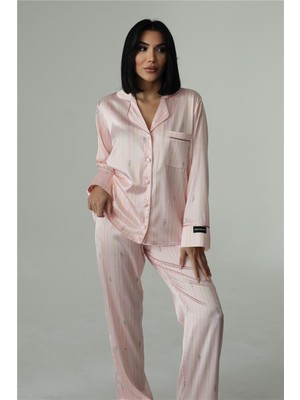 Petali Rosa E Righe Dorate Saten Uzun Pijama Takımı (Geniş Beden Aralığı)