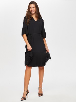 Faik Sönmez Pilise Dantel Garnili V Yaka Abiye Elbise 018