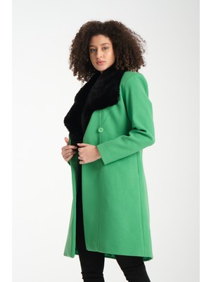 Kadın Kürklü Düğmeli Kaban K36