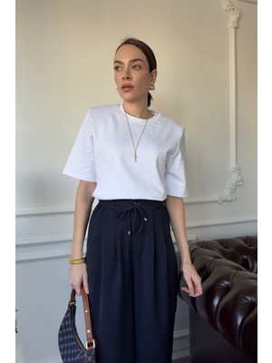 Omuz Vatkalı Premium Tshirt- Beyaz