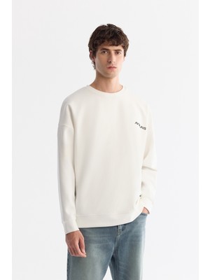AVVA Erkek Ekru Bisiklet Yaka Elastan Oversize Fit Sweatshirt A42Y1248