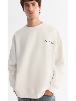 AVVA Erkek Ekru Bisiklet Yaka Elastan Oversize Fit Sweatshirt A42Y1248