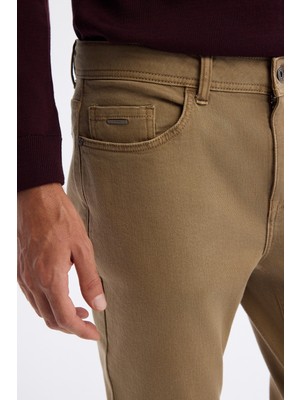 AVVA Erkek Kamel Klasik Bel Parça Boya Yıkamalı Elastan Berlin Slim Fit Jean Pantolon A42Y3500