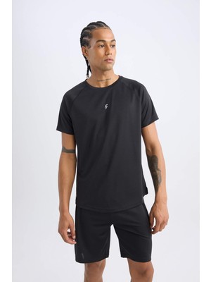 DeFacto Hızlı Kuruyan Slim Fit Dar Kesim Bisiklet Yaka Baskılı Sporcu Kısa Kollu Tişört V2887AZ25SP