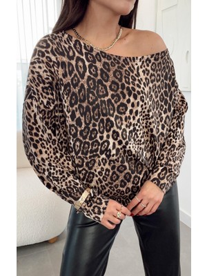 Kısmet Sepeti Kadın Kayık Yaka Leopar Desenli Bluz