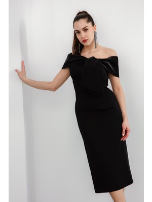 Kadın Siyah Yaka Detaylı Söz Nişan Nikah Abiye Elbise