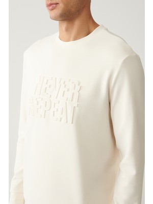 AVVA Erkek Ekru Bisiklet Yaka Soft Touch Gofreli Regular Fit Sweatshirt A41Y1235
