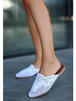 Kazax Osse Beyaz Örgülü Terlik