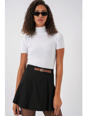 4335 Kadın Kemerli Mini Şort Etek - Siyah