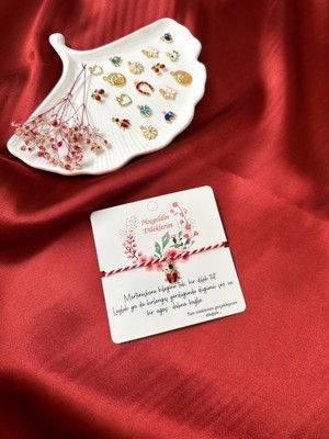 The Canelif Accessories Kartlı  Marteniçka Bileklik - Ayarlanabilir, Şans Getiren Özel Tasarım (Hediye Paketli gönderim sağlanmaktadır.)