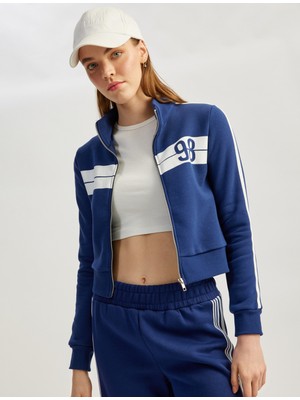 Koton Kolej Baskılı Uzun Kollu Fermuarlı Crop Sweatshirt
