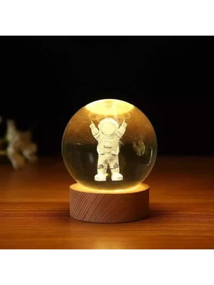 Skygo Dekoratif Astronot Tasarımlı Ahşap Altlıklı Işıklı Cam Küre Cam:6 cm Ahşap:2 cm