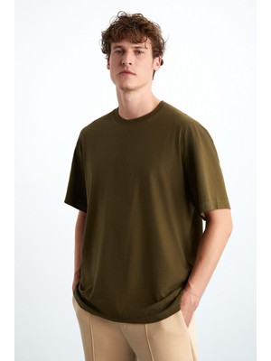 Grimelange Jett Erkek Oversize Fit %100 Organik Pamuk Kalın Dokulu Bisiklet Yakalı Haki T-shirt