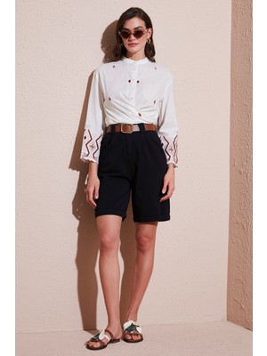 Lela Pamuklu Relaxed Fit Yüksel Bel Kemerli Gabardin Short Bayan Şort 668YP4710