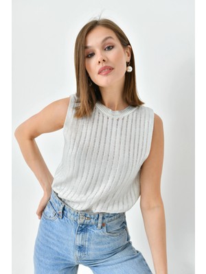 Kadın Bisiklet Yaka Lurex Kolsuz Triko Bluz