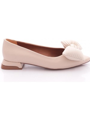 DGN 2898 Kadin Fiyonk Detayli Sivri Burun Babet