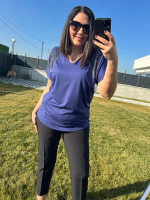 Kadın Büyük Beden Geniş Kalıp Omuzları Taşlı Mavi BLUZ-BGB110