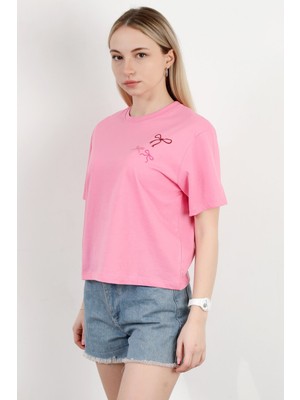 Kadın Bisiklet Yaka Omzu Fiyonk Nakışlı Pamuklu T-Shirt Pembe - 925022