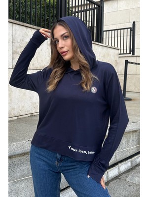 Kadın Laci Uzun Kol, Yırtmaç Detaylı, Arma ve Yazı Detaylı, Kapüşonlu Sweatshirt Bluz